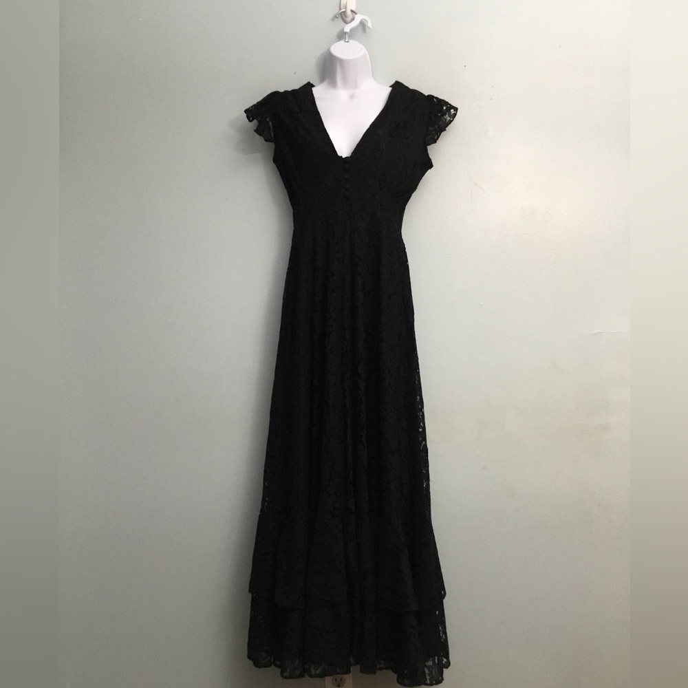 DALIA MACPHEE Black Sheath Maxi Dress with Flutter Cap Sleeves and Crew Neck - Picture 4 of 16